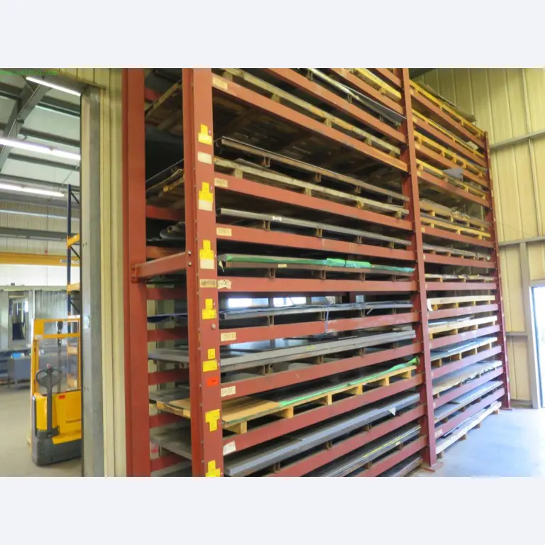 Máquinas-ferramentas e máquinas para trabalhar chapas metálicas<br> no domínio da engenharia mecânica e do fabrico por encomenda-1