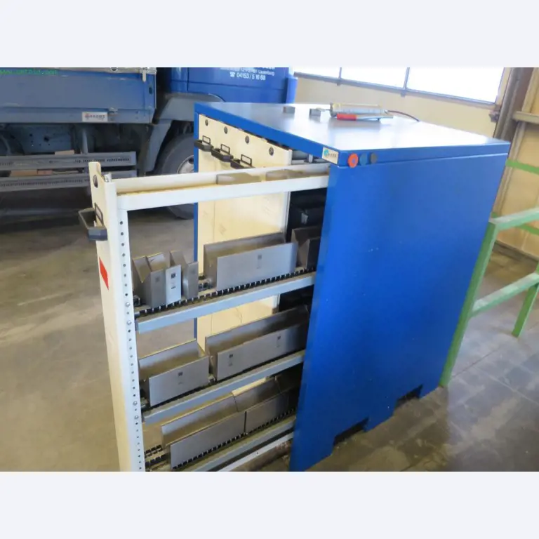 Tooling machines and sheet metal machines out of the sector engineering and contract manufacturing. 
-3