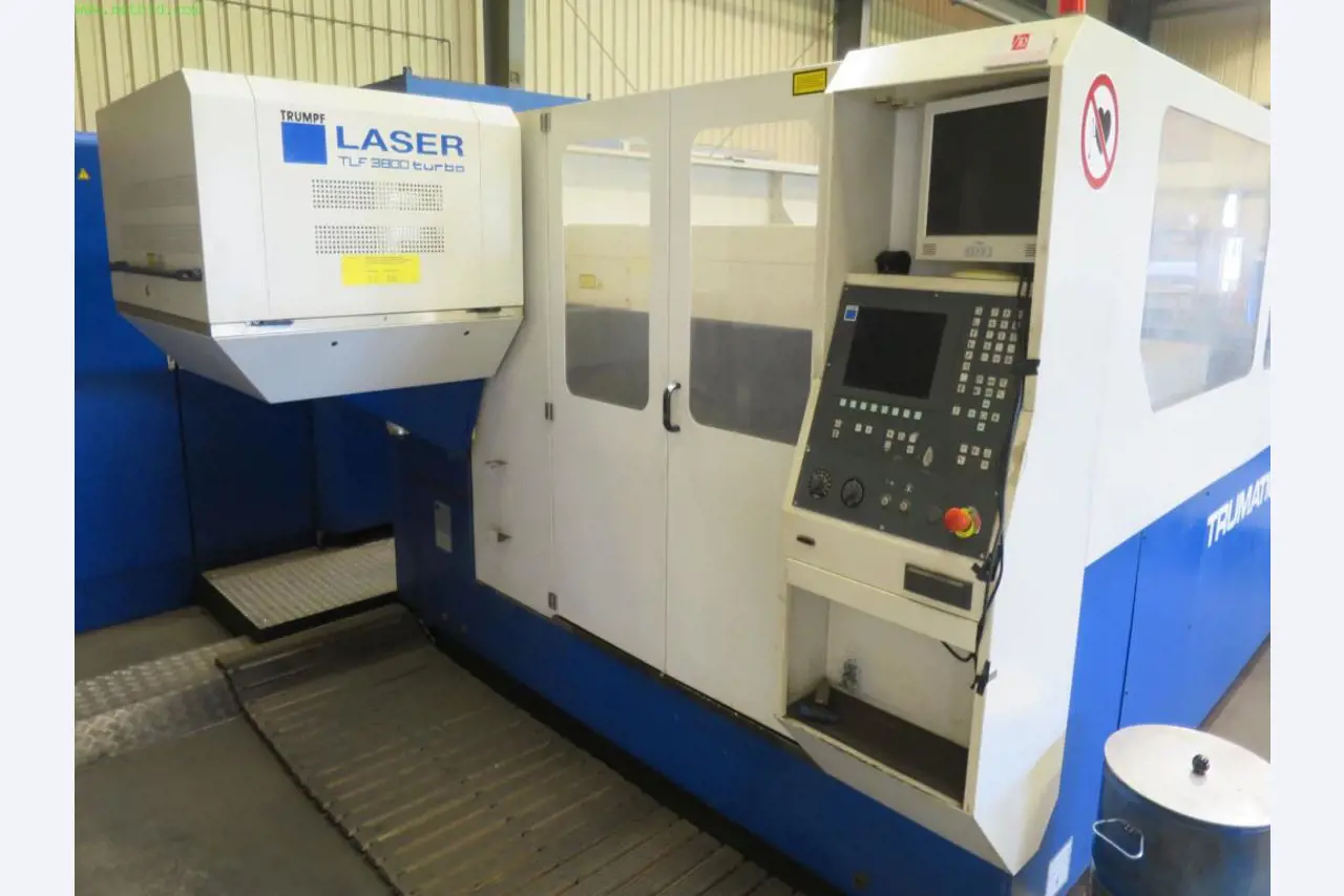 Máquinas-ferramentas e máquinas para trabalhar chapas metálicas<br> no domínio da engenharia mecânica e do fabrico por encomenda-1