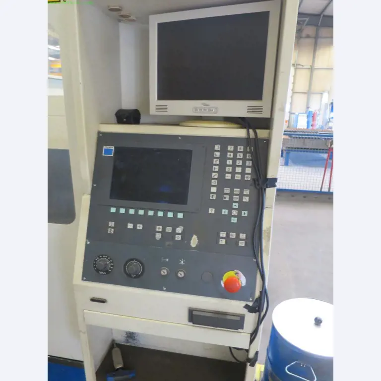 Máquinas-ferramentas e máquinas para trabalhar chapas metálicas<br> no domínio da engenharia mecânica e do fabrico por encomenda-3