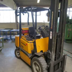 Gas forklift truck (released on 30.06.2019) Jungheinrich/ Yale TFG30