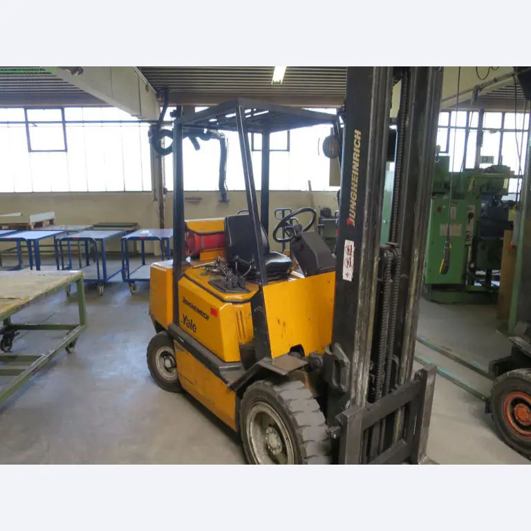 Máquinas-ferramentas e máquinas para trabalhar chapas metálicas<br> no domínio da engenharia mecânica e do fabrico por encomenda-1