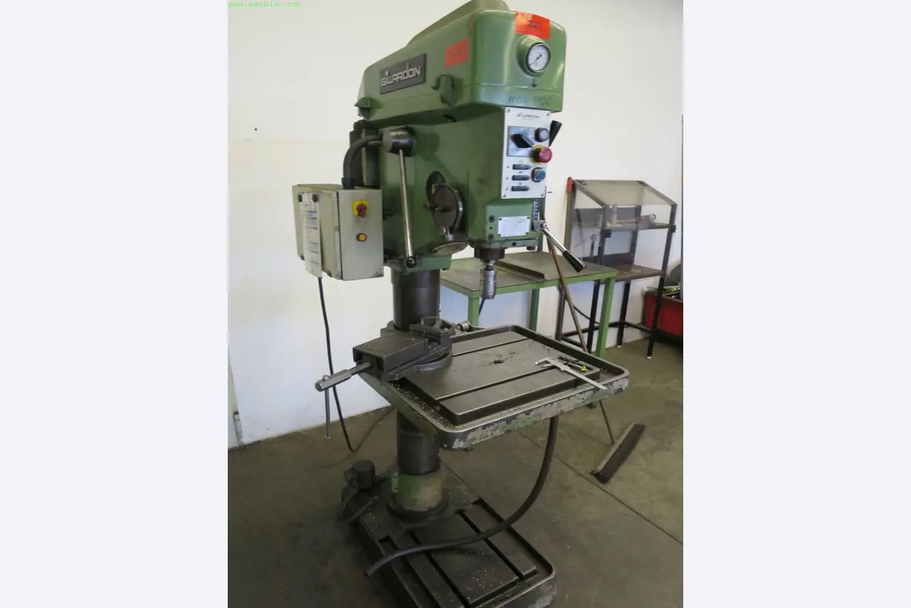 Máquinas-ferramentas e máquinas para trabalhar chapas metálicas<br> no domínio da engenharia mecânica e do fabrico por encomenda-3