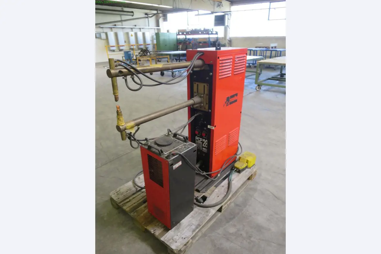 Máquinas-ferramentas e máquinas para trabalhar chapas metálicas<br> no domínio da engenharia mecânica e do fabrico por encomenda-2