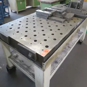 Welding table