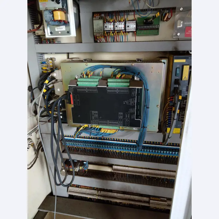 Máquinas-ferramentas e máquinas para trabalhar chapas metálicas<br> no domínio da engenharia mecânica e do fabrico por encomenda-12