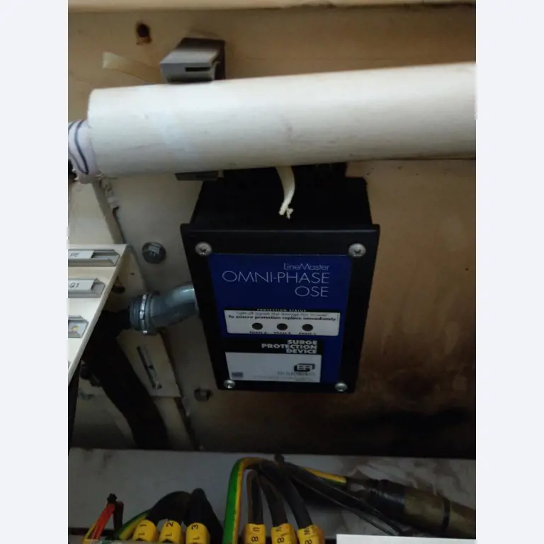 Máquinas-ferramentas e máquinas para trabalhar chapas metálicas<br> no domínio da engenharia mecânica e do fabrico por encomenda-14