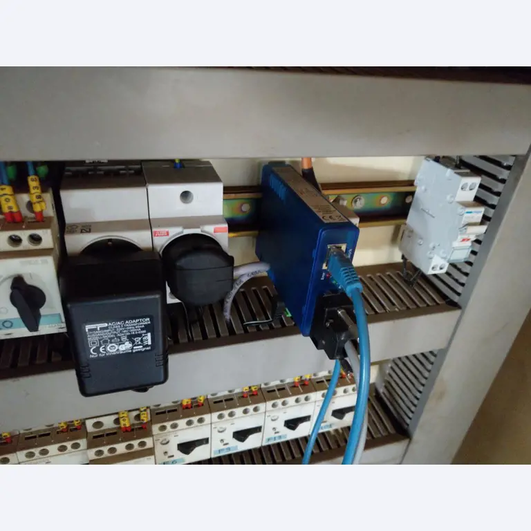 Máquinas-ferramentas e máquinas para trabalhar chapas metálicas<br> no domínio da engenharia mecânica e do fabrico por encomenda-15