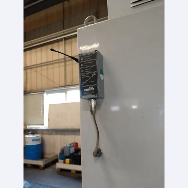 Máquinas-ferramentas e máquinas para trabalhar chapas metálicas<br> no domínio da engenharia mecânica e do fabrico por encomenda-16