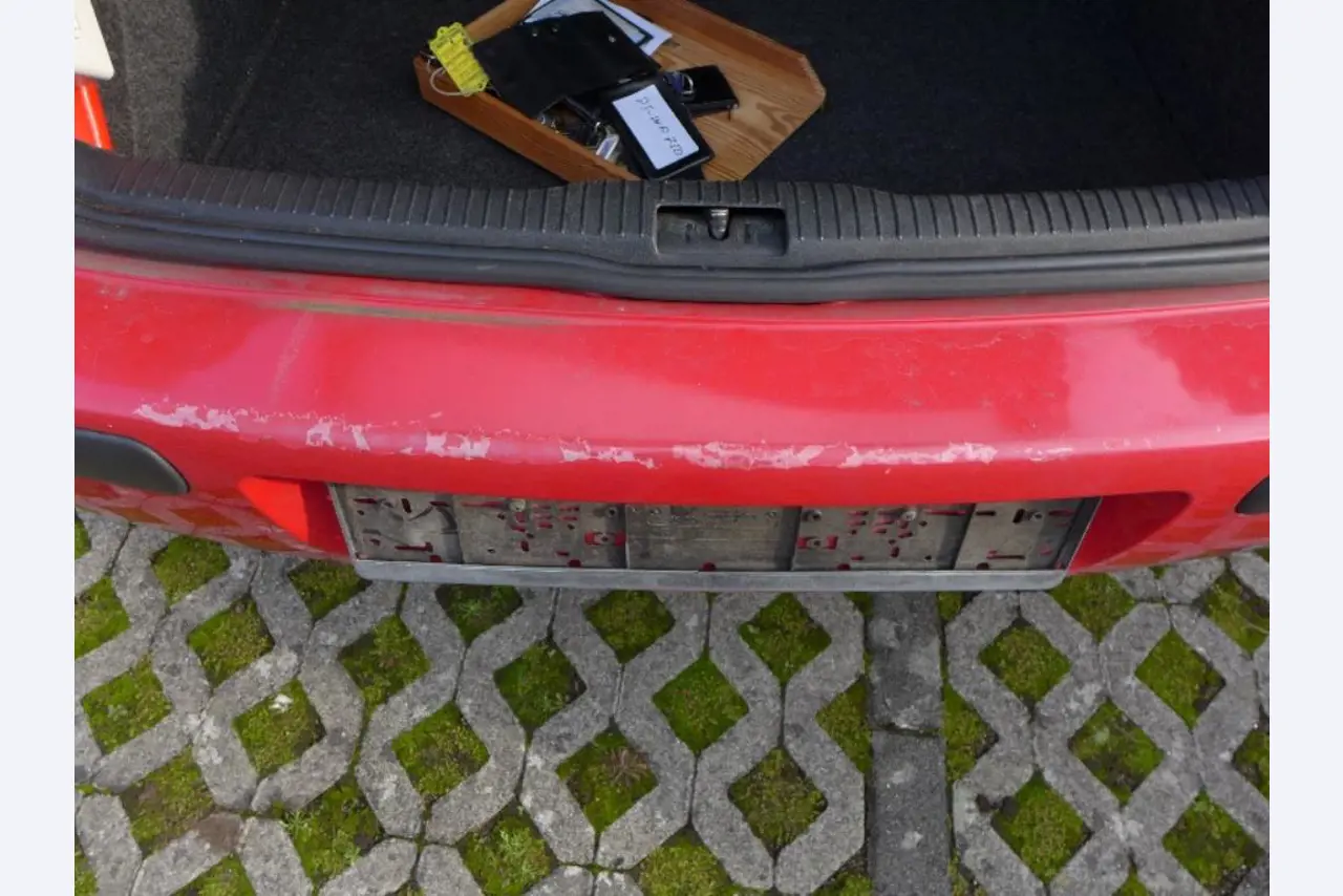 gepflegte Maschinen zur Herstellung von Möbeln-12