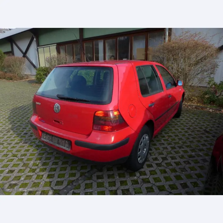 gepflegte Maschinen zur Herstellung von Möbeln-2