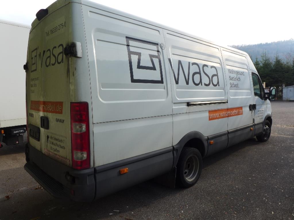 máquinas bem conservadas para a produção de mobiliário-4