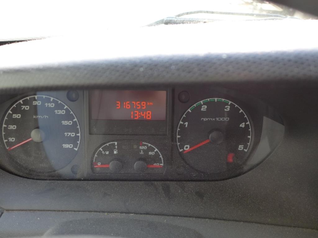 máquinas bem conservadas para a produção de mobiliário-7