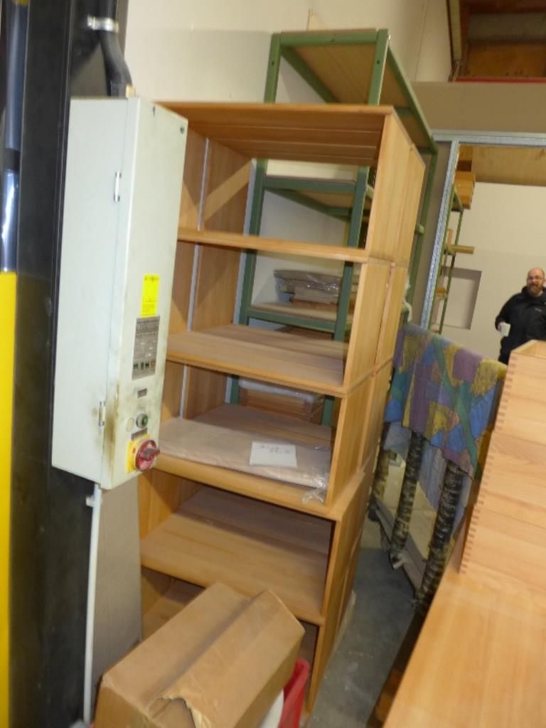 máquinas bem conservadas para a produção de mobiliário-11