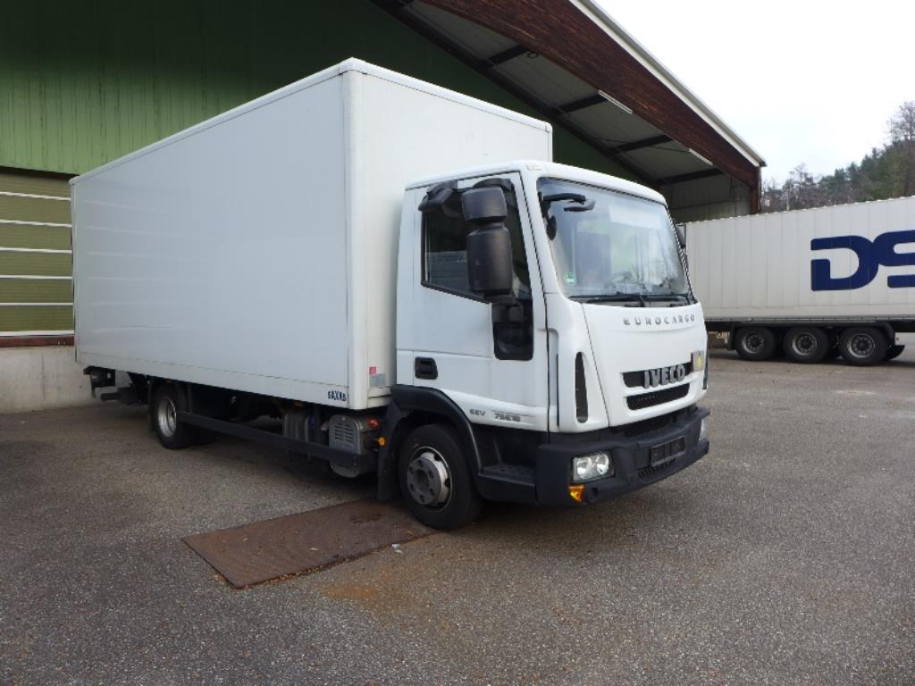 máquinas bem conservadas para a produção de mobiliário-2