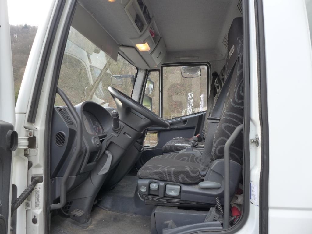 máquinas bem conservadas para a produção de mobiliário-8