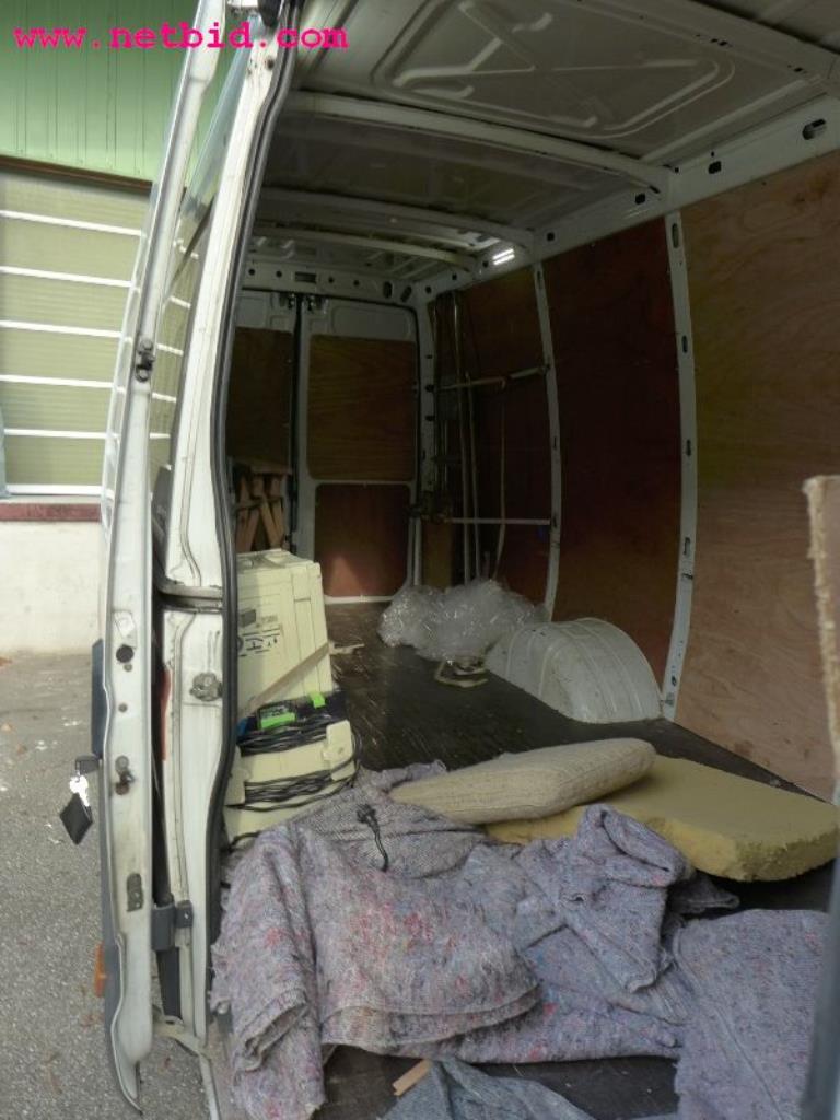 máquinas bem conservadas para a produção de mobiliário-14