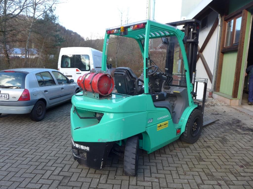 máquinas bem conservadas para a produção de mobiliário-2