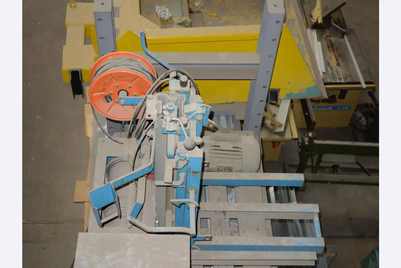 Betriebs- und Geschäftsausstattung einer Berufsbildungsstätte-2