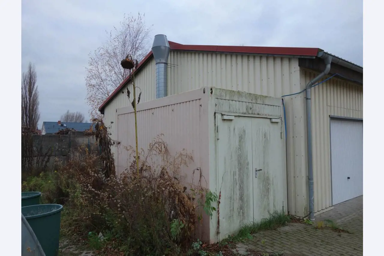 well-maintained machines and equipment of the job training center-1