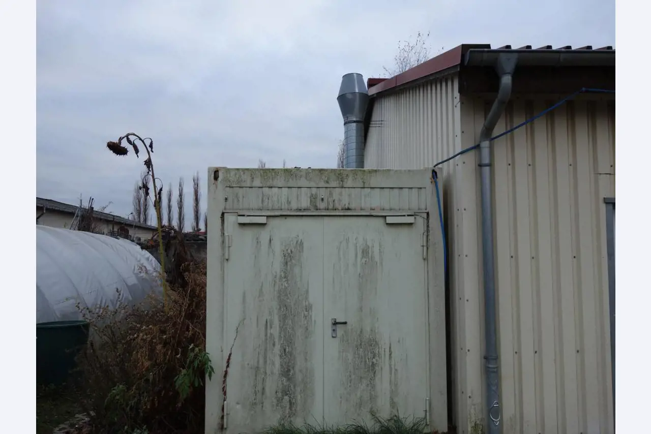 well-maintained machines and equipment of the job training center-2