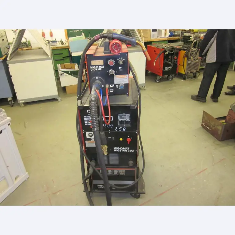 Betriebs- und Geschäftsausstattung einer Berufsbildungsstätte-2