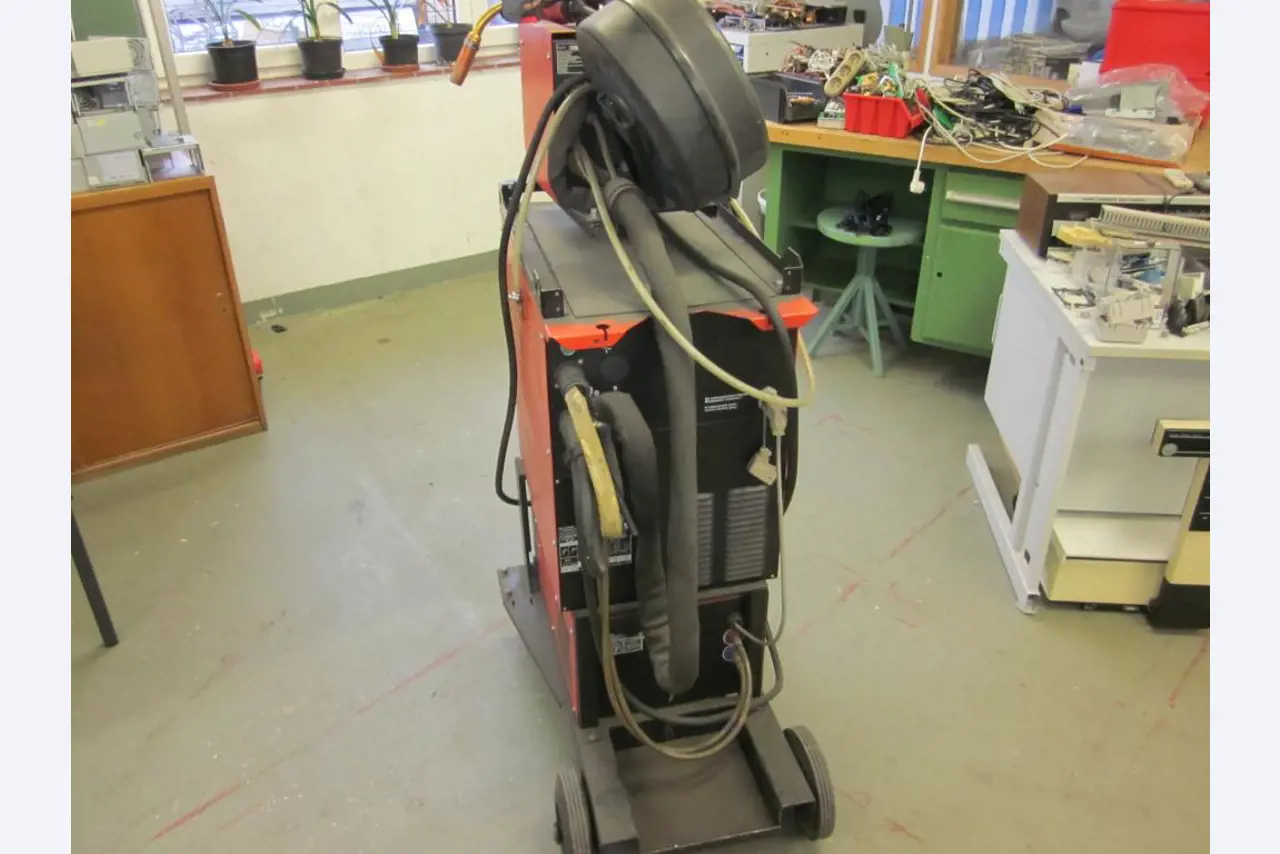 Betriebs- und Geschäftsausstattung einer Berufsbildungsstätte-3