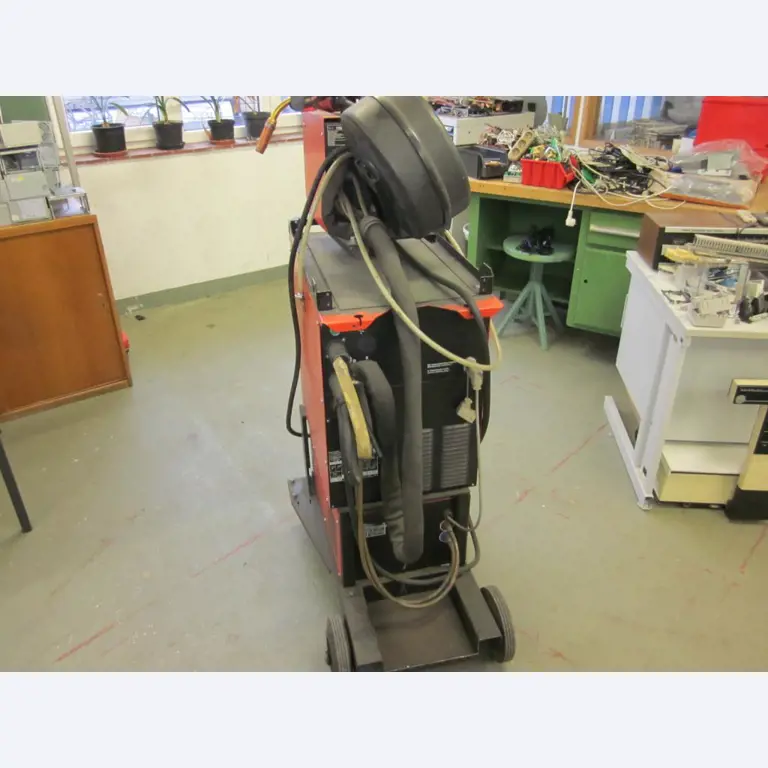 Betriebs- und Geschäftsausstattung einer Berufsbildungsstätte-3