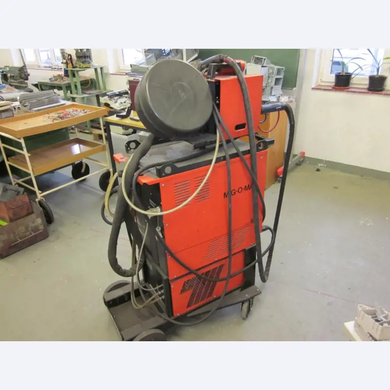 Betriebs- und Geschäftsausstattung einer Berufsbildungsstätte-4