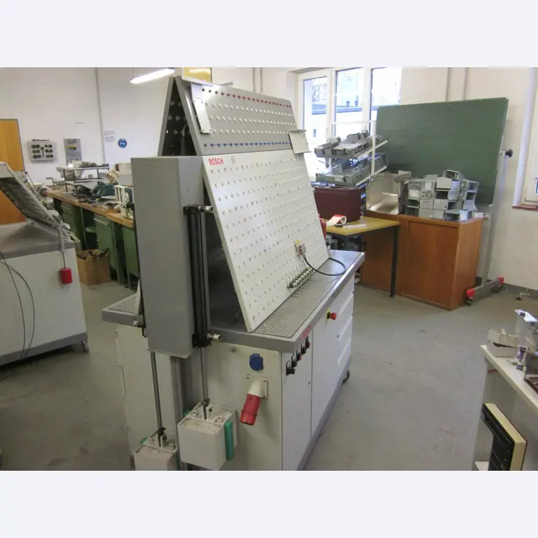 Betriebs- und Geschäftsausstattung einer Berufsbildungsstätte-3