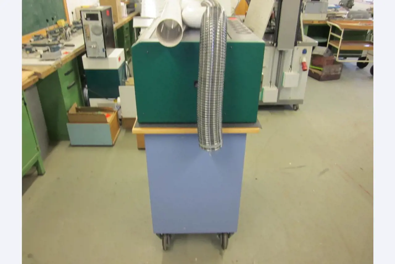 Betriebs- und Geschäftsausstattung einer Berufsbildungsstätte-2