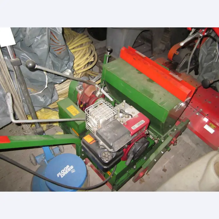 Betriebs- und Geschäftsausstattung einer Berufsbildungsstätte-1