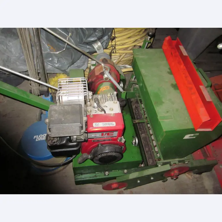 Betriebs- und Geschäftsausstattung einer Berufsbildungsstätte-2