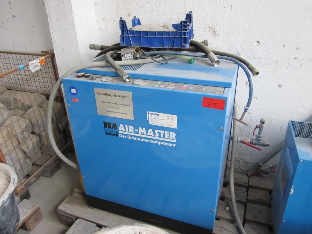 well-maintained machines and equipment of the job training center-2