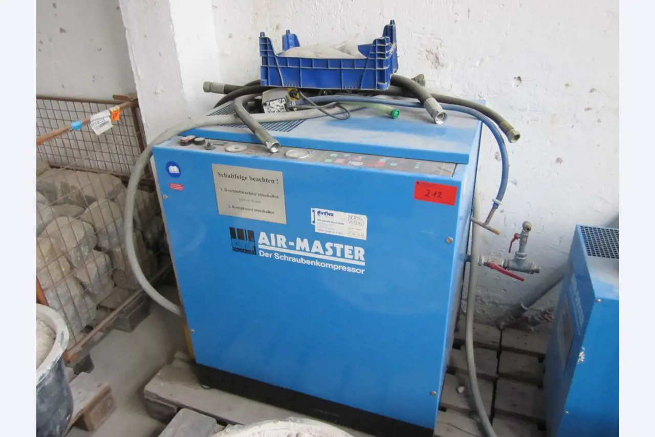 Betriebs- und Geschäftsausstattung einer Berufsbildungsstätte-2