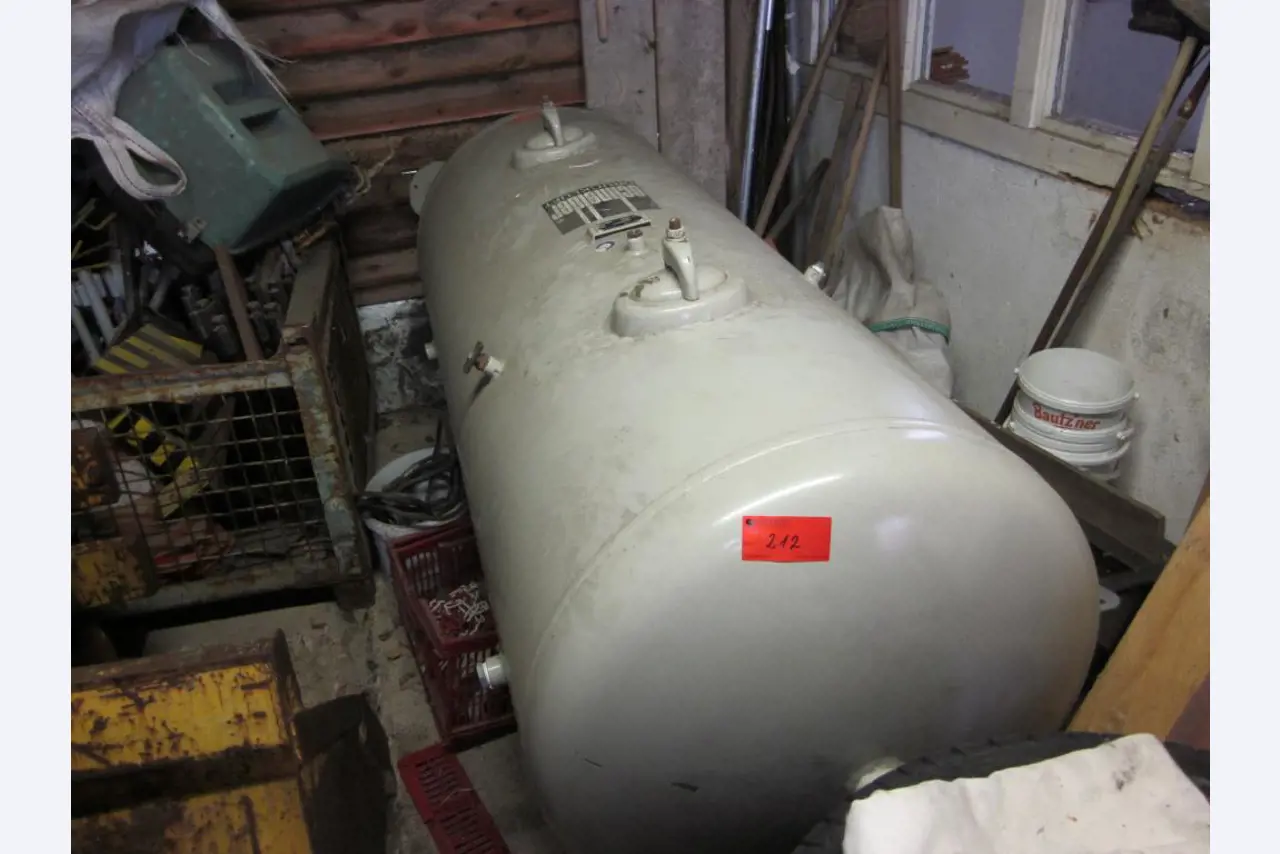 Betriebs- und Geschäftsausstattung einer Berufsbildungsstätte-4