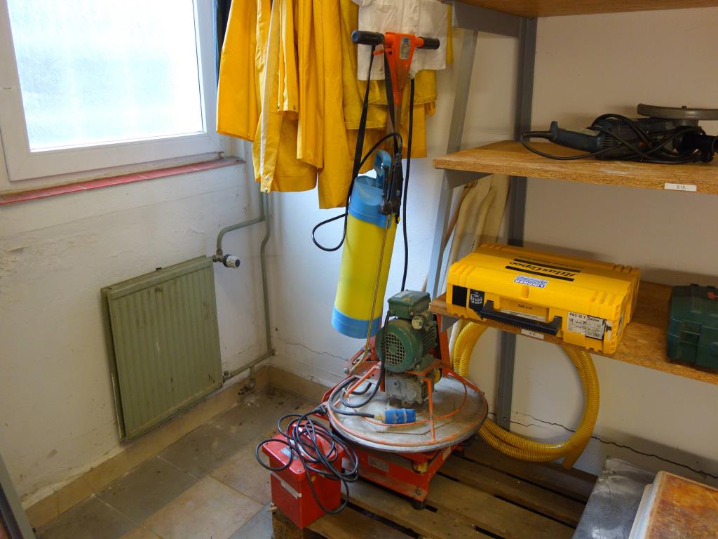 well-maintained machines and equipment of the job training center-4