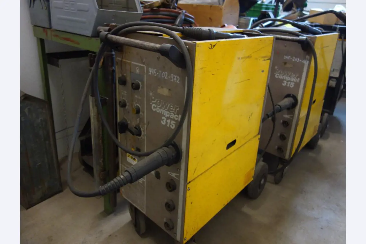 Betriebs- und Geschäftsausstattung einer Berufsbildungsstätte-1