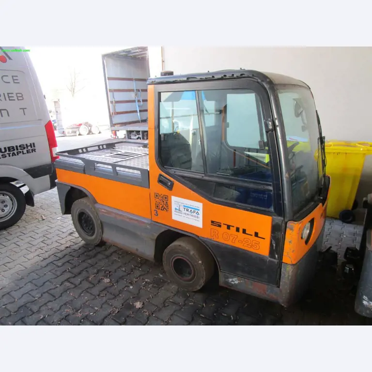 Camiões industriais, equipamento de oficina <br>e frota de veículos-2
