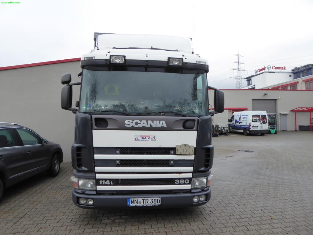 Camiões industriais, equipamento de oficina <br>e frota de veículos-3