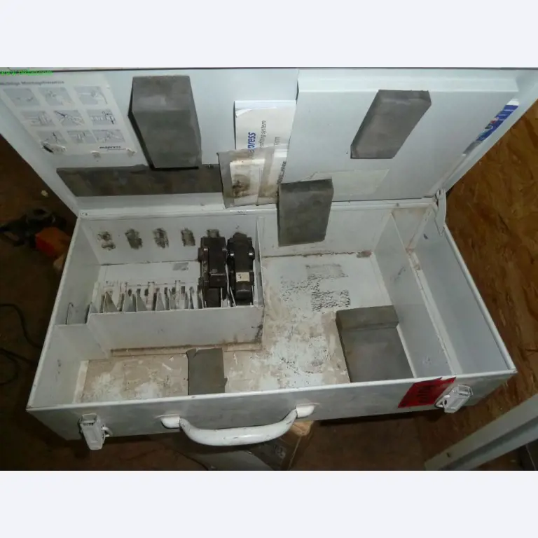 Máquinas e veículos do sector da construção e instalação de aquecimento,<br>fotovoltaica, energia solar térmica-2