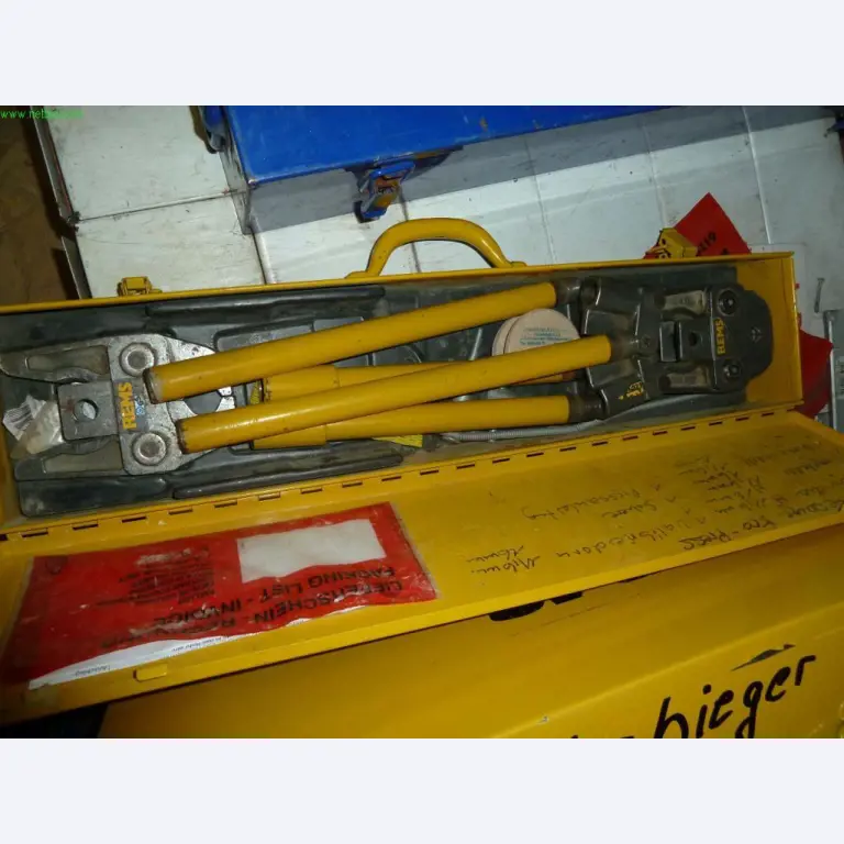 heating engineering and installation of the photovoltaic and solar thermic sector as well as vehicles-1