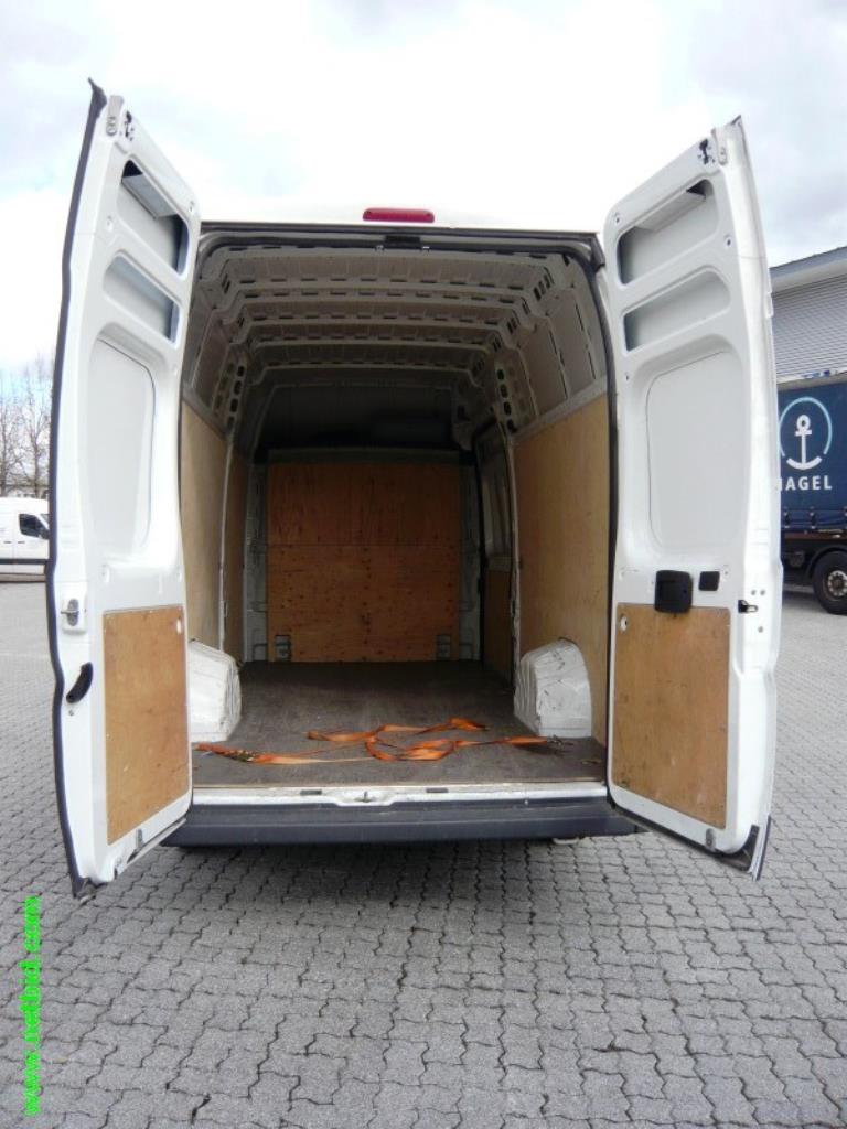 extensive batch of event technology - sound, light and video equipment-5