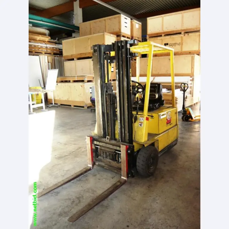 extensive batch of event technology - sound, light and video equipment-4