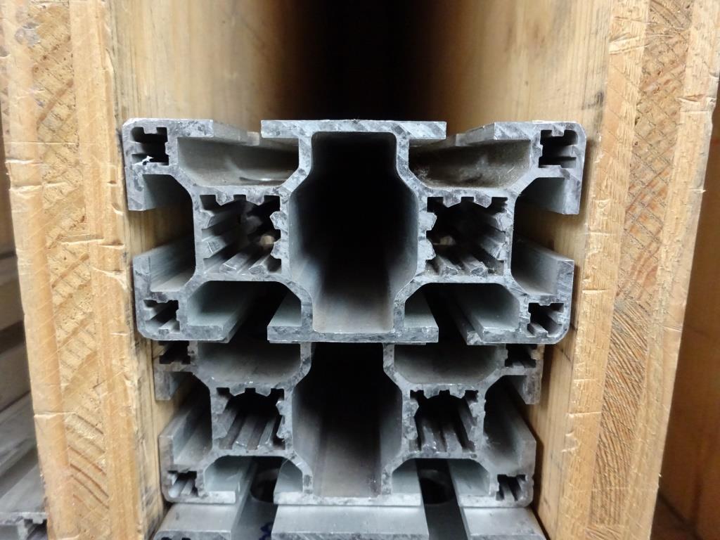 umfangreicher Posten Veranstaltungs-<br>technik – Ton-, Licht- und Videotechnik-3