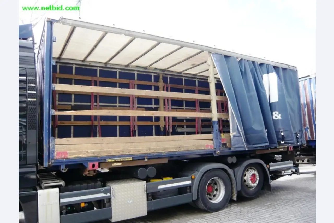 extensive batch of event technology - sound, light and video equipment-1