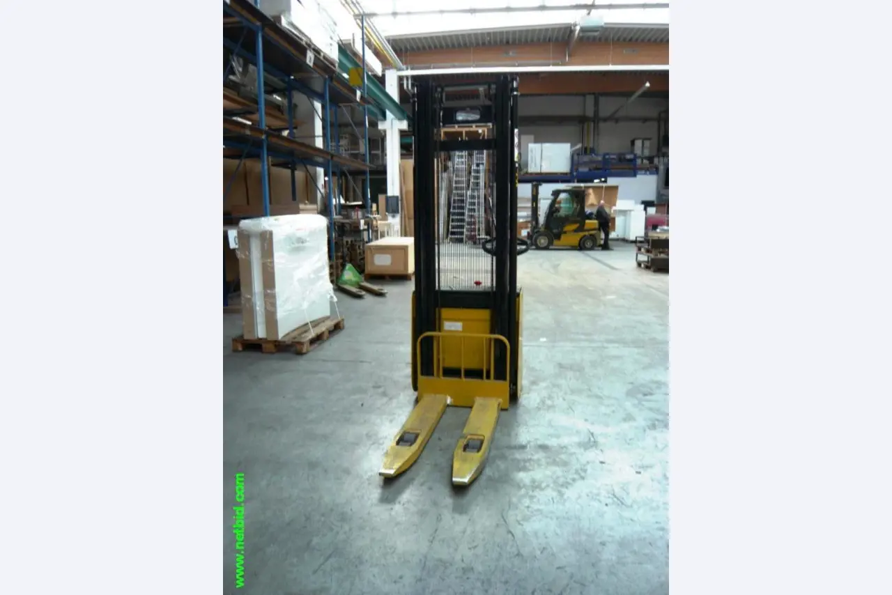 extensive batch of event technology - sound, light and video equipment-2