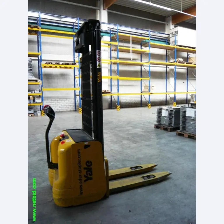 extensive batch of event technology - sound, light and video equipment-3