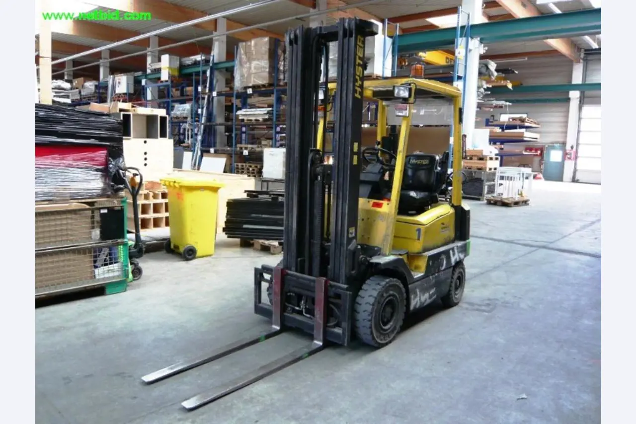 extensive batch of event technology - sound, light and video equipment-1