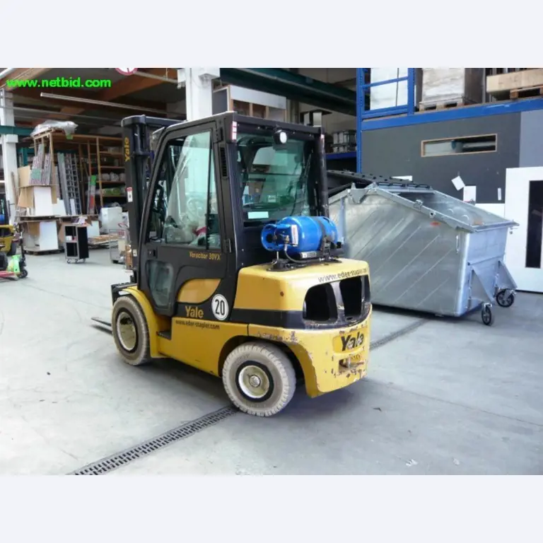 extensive batch of event technology - sound, light and video equipment-4